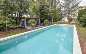 Nice Home In Entraigues-Sur-La-Sorgues
